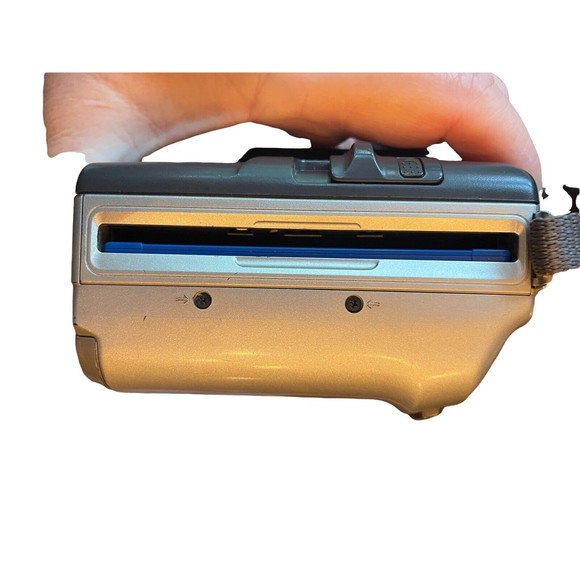 Sony FD Mavica Digital Still Camera, Model MVC-FD87 W/ Battery Pack, Untested - Picture 4 of 7